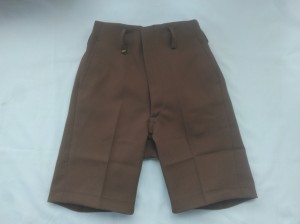 03ハーフ丈ズボン